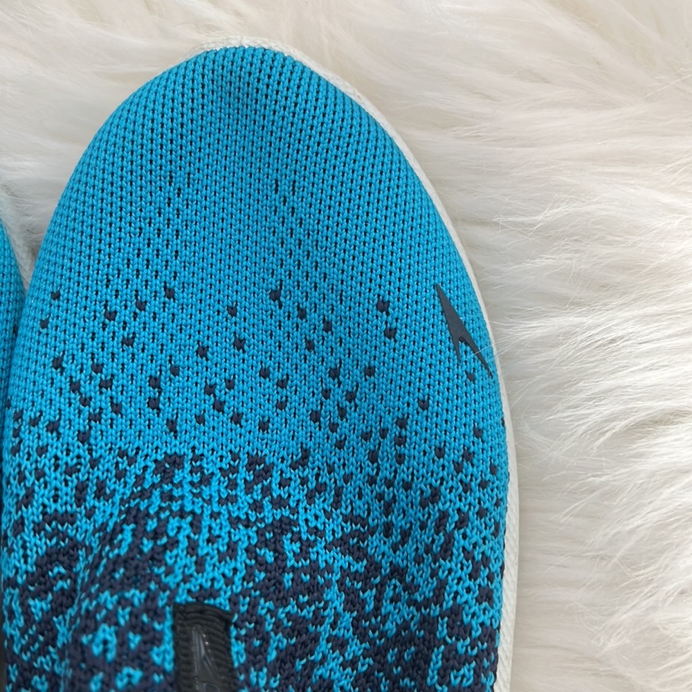 Speedo water shoes - Picture 3 of 5